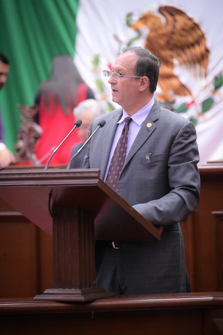 Necesario realizar mejoras administrativas en servicio de agua potable: David Martínez Gowman