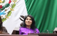 Reconoce Vanhe Caratachea la labor de mujeres destacadas en Michoacán