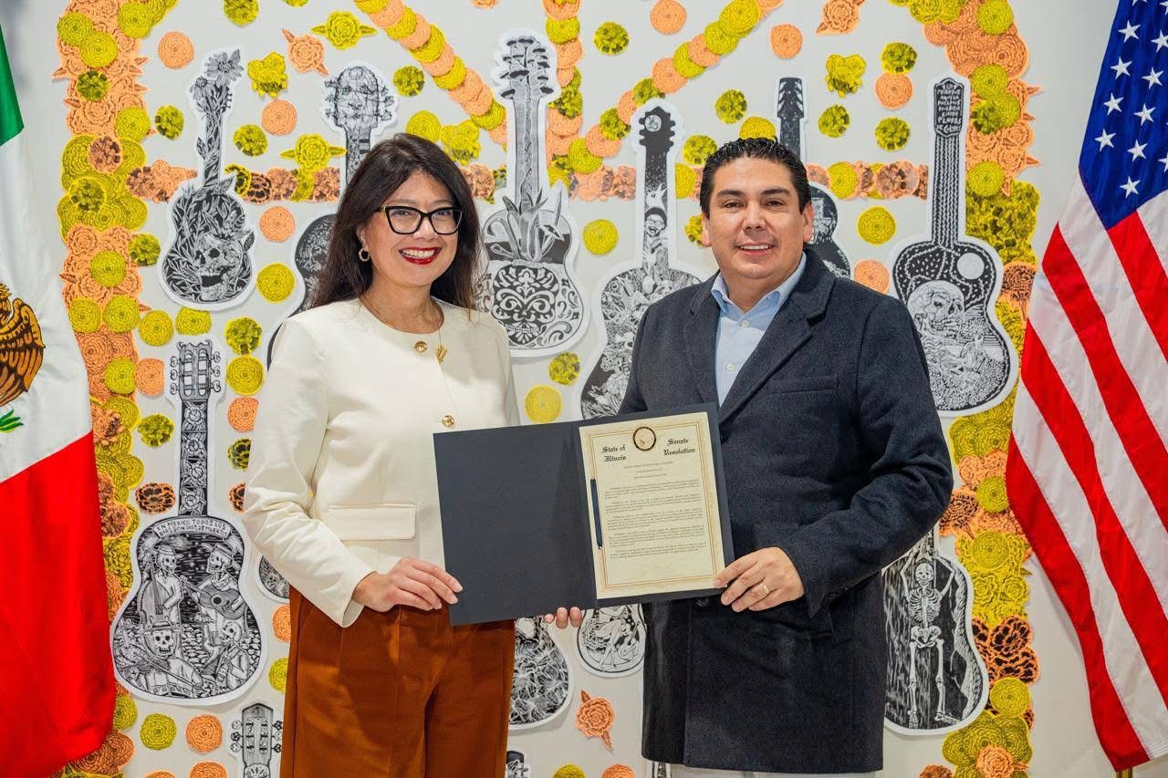 REUNIÓN DEL PRESIDENTE DE LA PIEDAD CON LA SENADORA KARINA VILLA