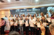 Firma Isidoro Mosqueda convenio de trámite de visas