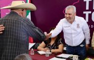 Bedolla atiende solicitudes ciudadanas de educación, salud y campo en Venustiano Carranza