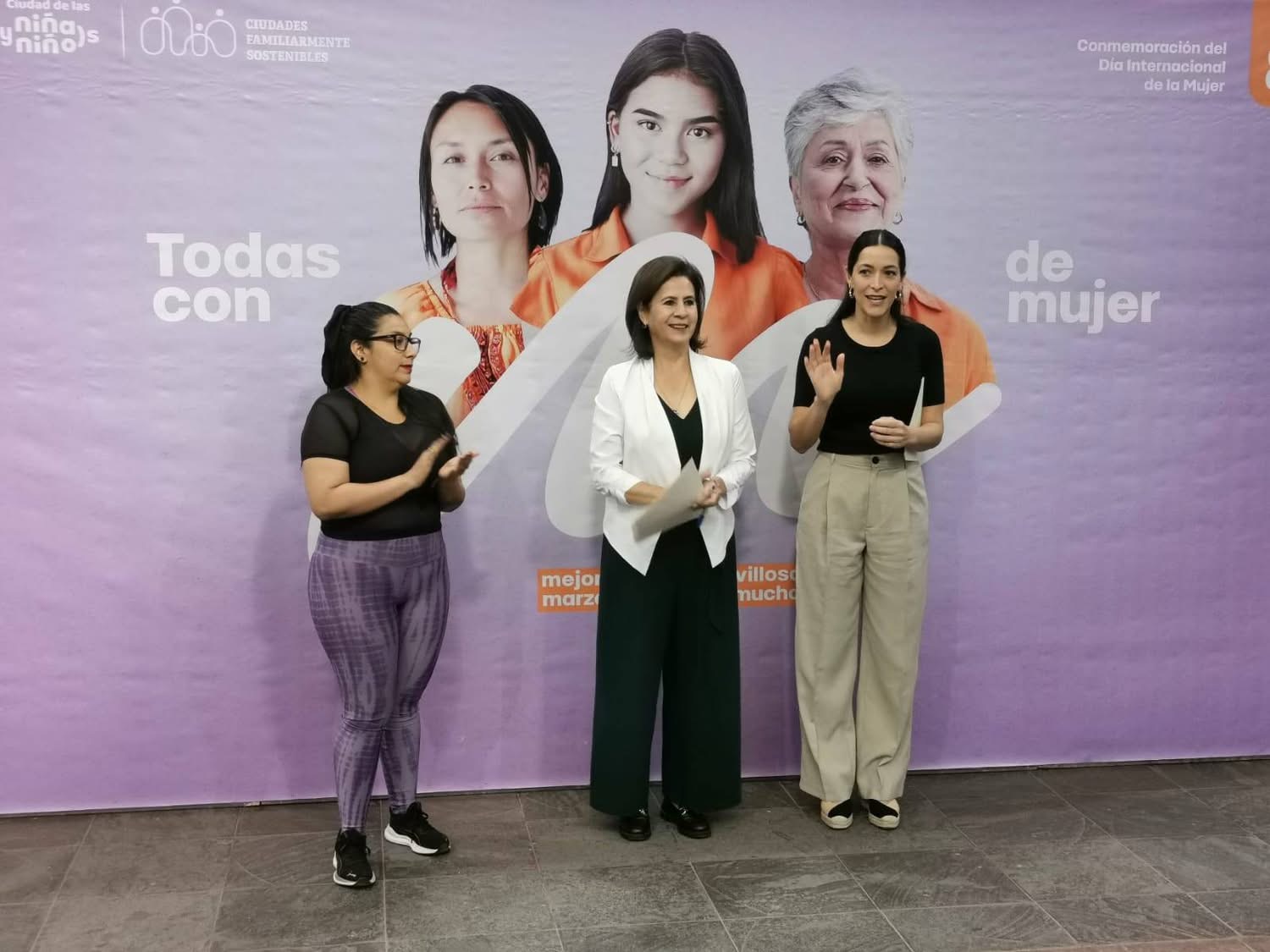 Cierre de Actividades del Mes de la Mujer con Clase de Zumba