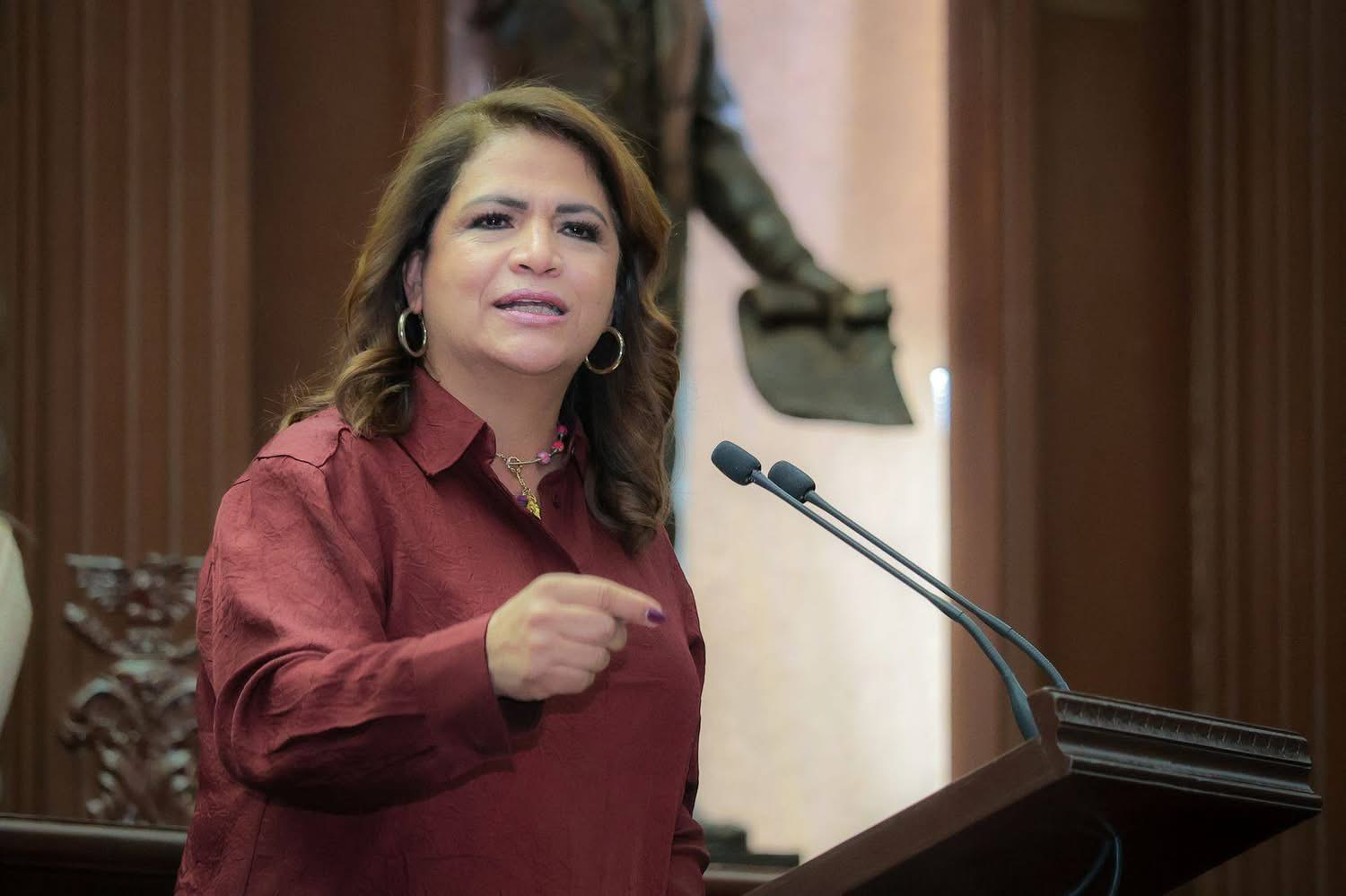 Impulsa Fabiola Alanís igualdad salarial entre hombres y mujeres en Michoacán