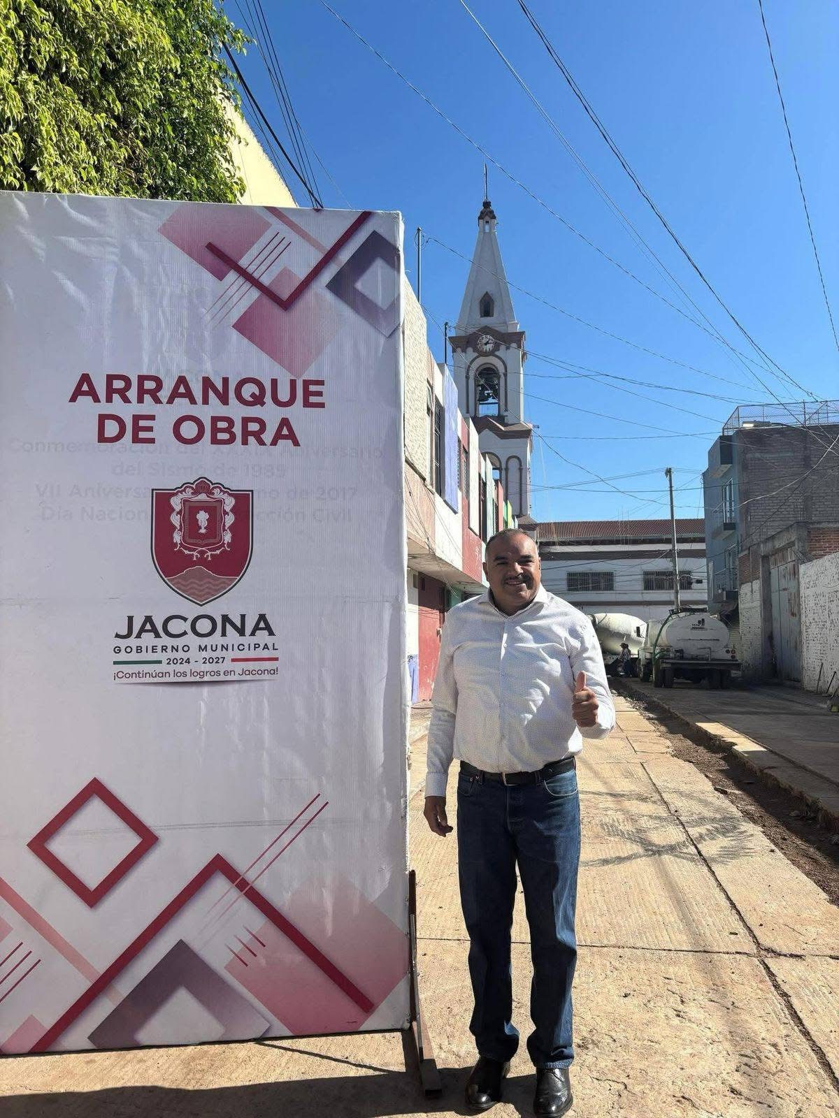 ¡Continúan las acciones en mejoras de infraestructura hidráulica de Jacona! 🚧 🚰 ⛏️