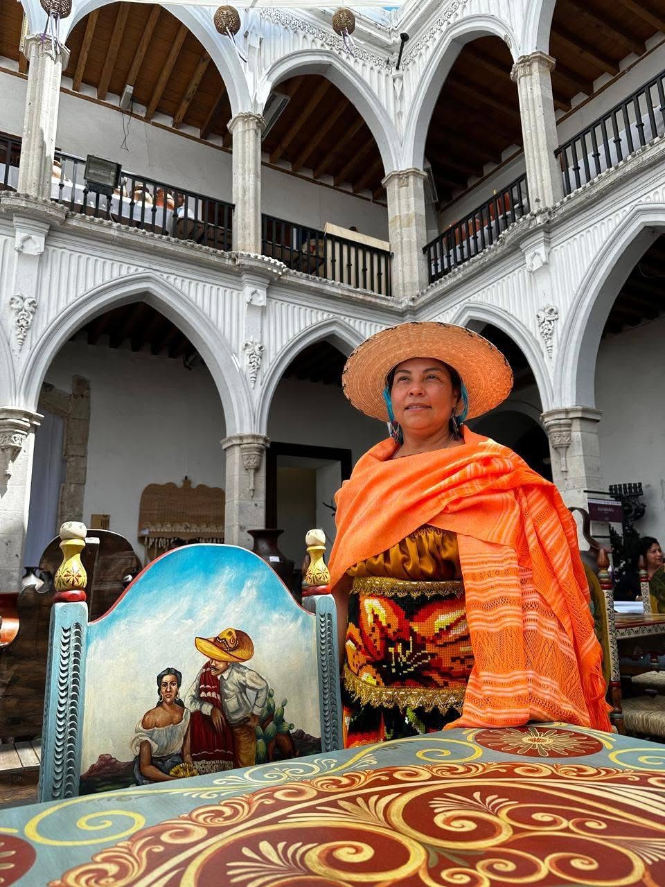 Artesanías, cultura, música y danza, en Tianguis de Domingo de Ramos