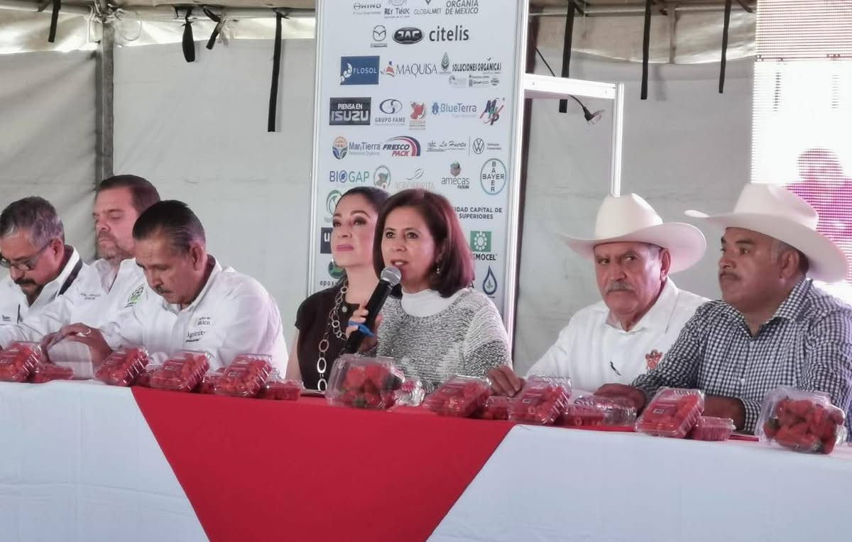 Inauguraron Novena Agro Expo Berries 2025 en Zamora