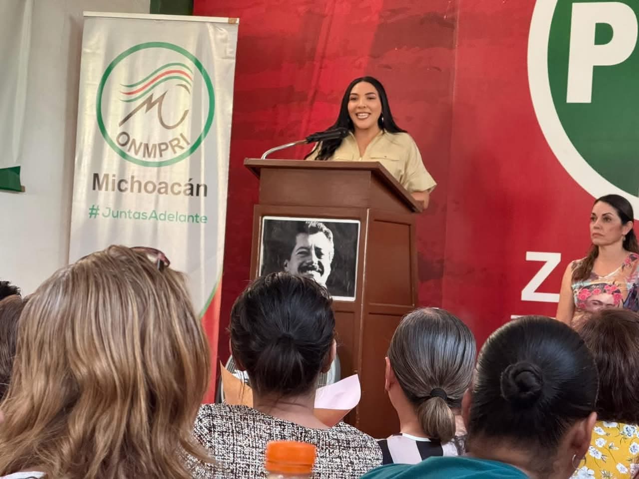 Respalda Adriana Campos Huirache nuevas dirigencias del ONMPRI Zamora