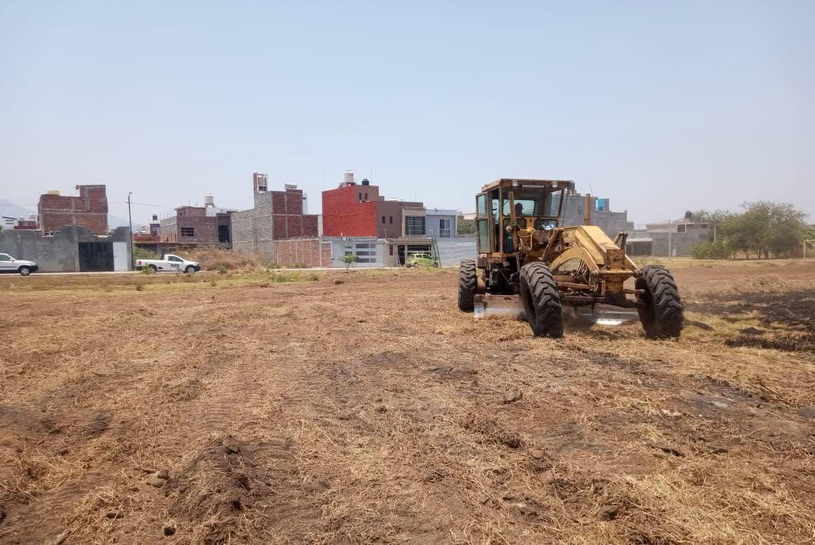 Dignifican área verde del fraccionamiento Casas de Altos