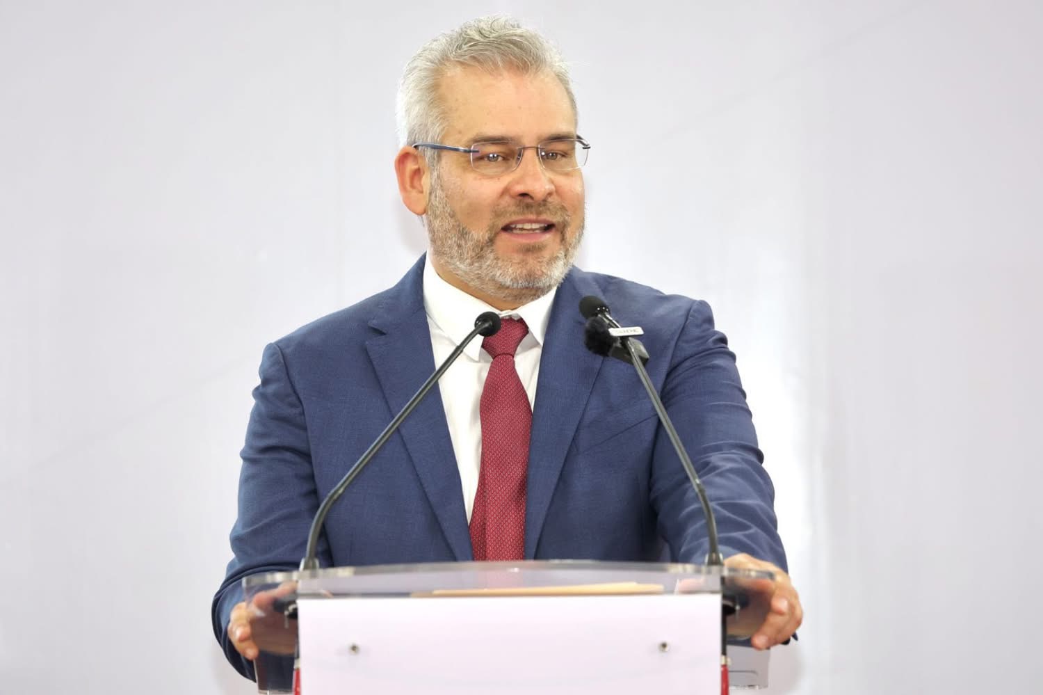Con Sheinbaum, se mantiene defensa de remesas ante amenaza de impuesto: Bedolla