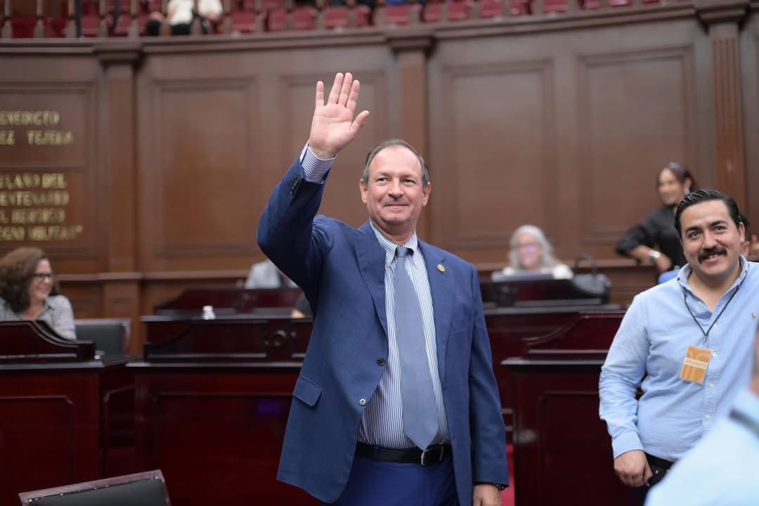 David Martínez Gowman propone reformas en beneficio de los usuarios del servicio de agua potable