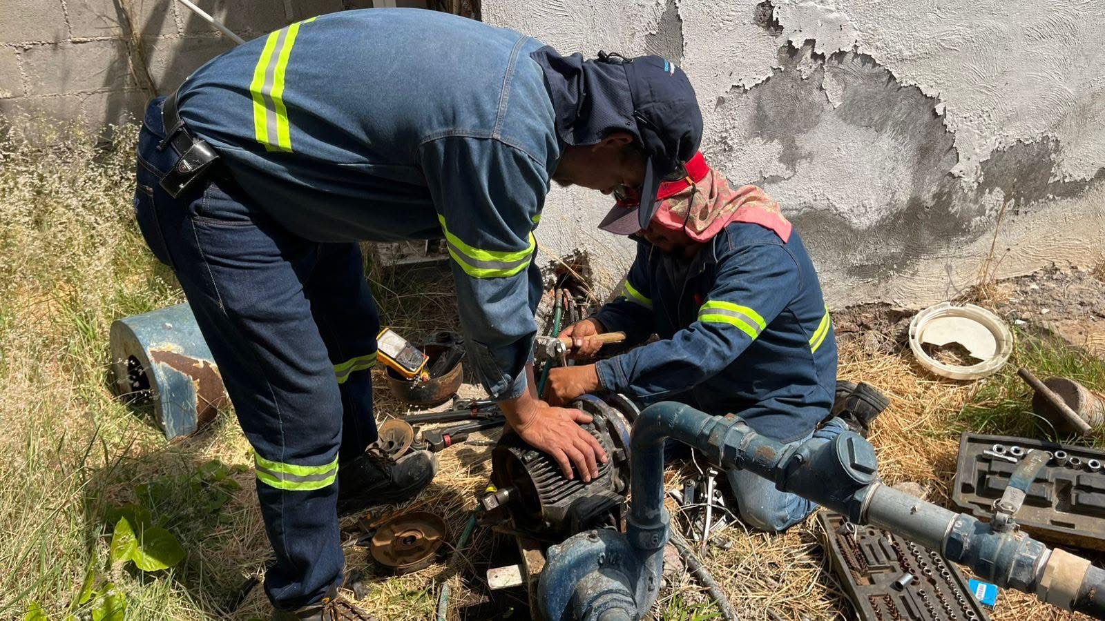 SAPAZ atiende avería en rebombeo que afecta a Villas de San Antonio