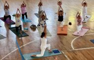 DIF Zamora promueve bienestar con mega clase de yoga en El Chamizal