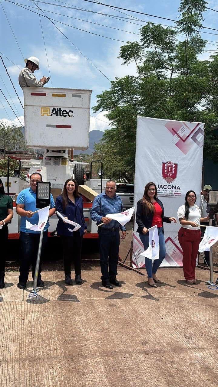 Destinan casi 5.7 mdp para colocación de luminarias en El Porvenir de Jacona