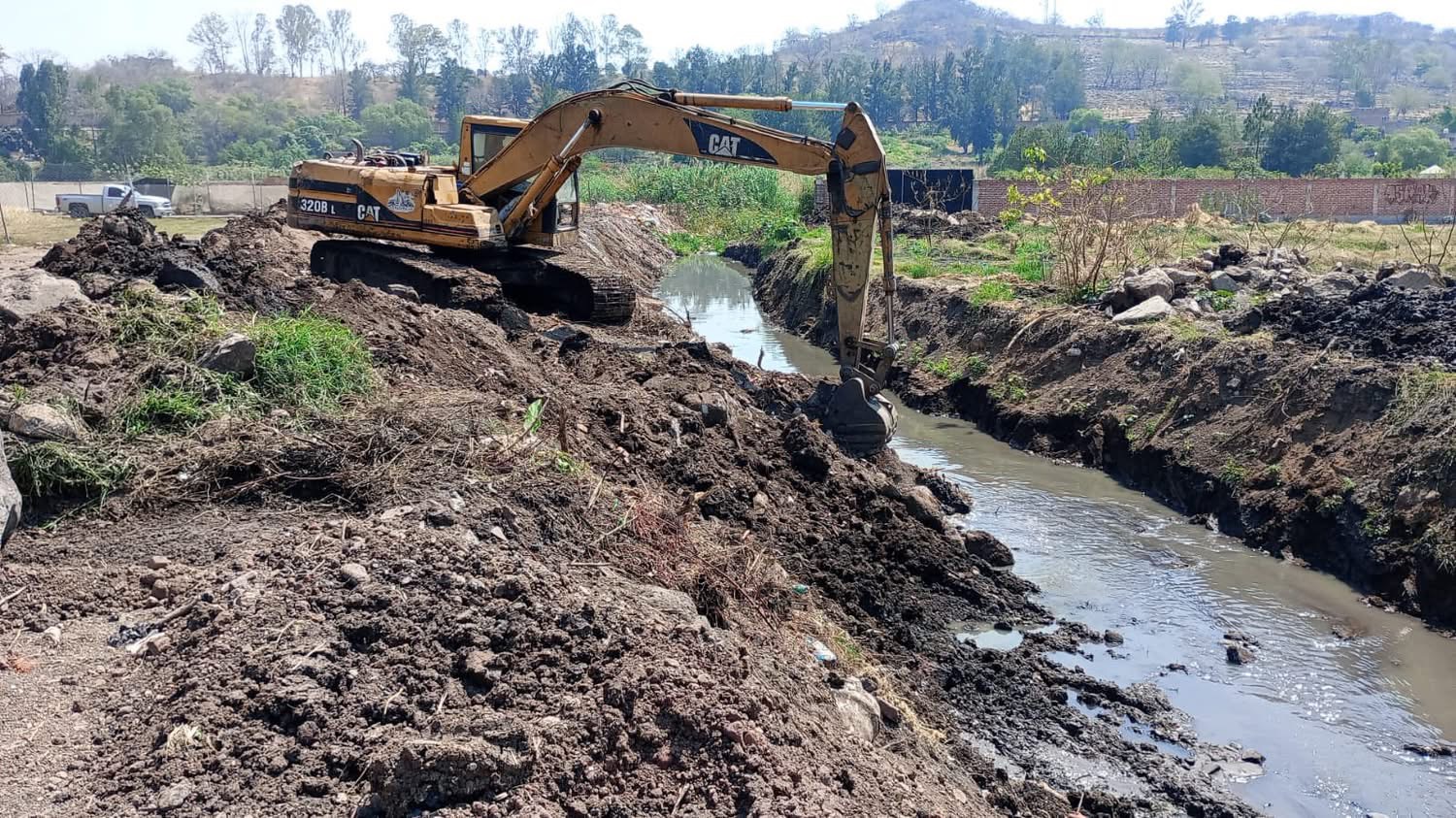 Gobierno de Jacona continúa con labores de limpieza de drenes, canales, rejillas y alcantarillas