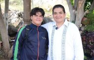 REFRENDA ARTURO HERNÁNDEZ SU COMPROMISO CON LA EDUCACIÓN DE TANGANCÍCUARO.