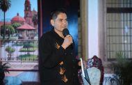 Presentan el libro “Palmira, una historia escrita a tiza” en Tangancícuaro.