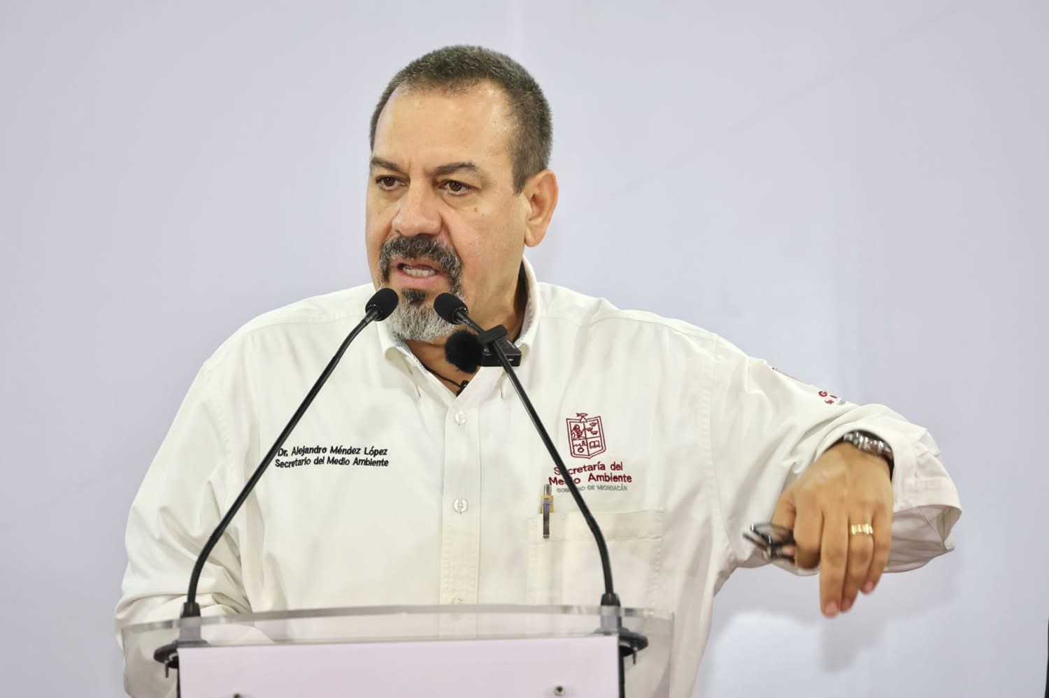 Gobierno de Michoacán afianza el rescate del lago de Pátzcuaro: Secma