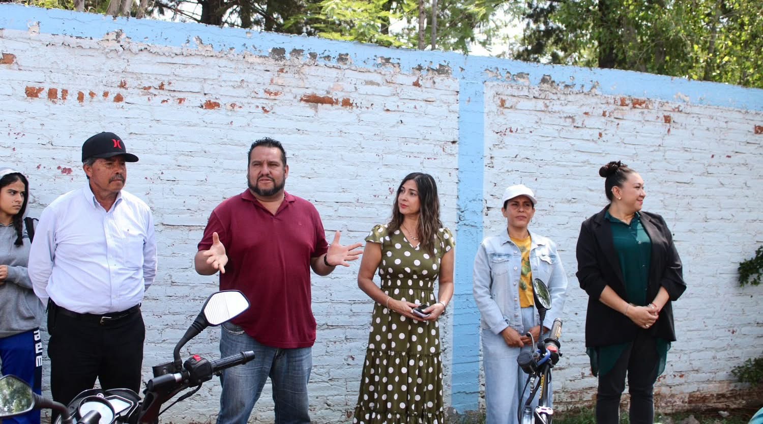 Autoridades de Jacona realizaron diversas acciones de reforestación en Colegio de Bachilleres
