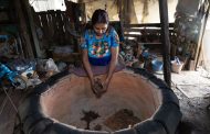 Conoce a los artesanos michoacanos reconocidos con premio nacional de las artes