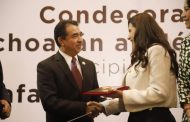 Entrega 76 Legislatura Medalla al Mérito Docente 2025 al doctor Rafael Lara Hernández