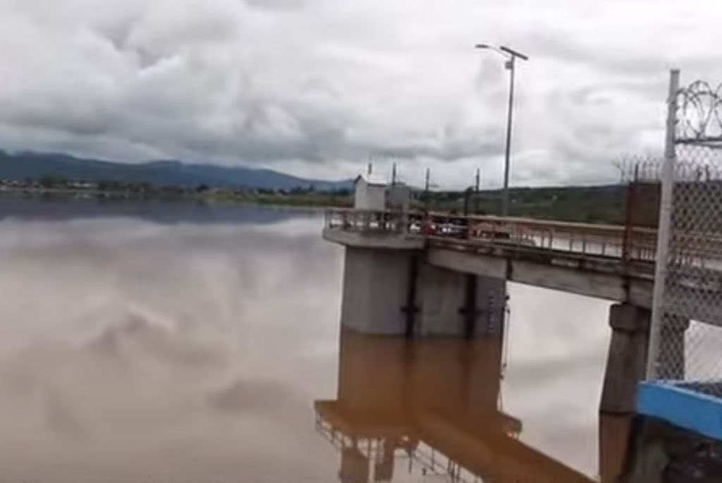 Presa de Urepetiro elevó su almacenamiento, por lluvias rebasó 70 por ciento de su capacidad