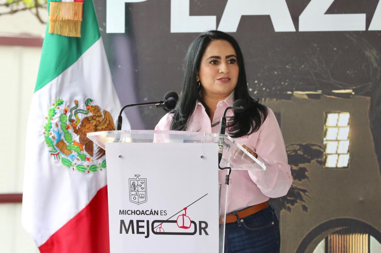 Restauración de plaza Gertrudis Bocanegra en Pátzcuaro detonará turismo: Gladyz Butanda