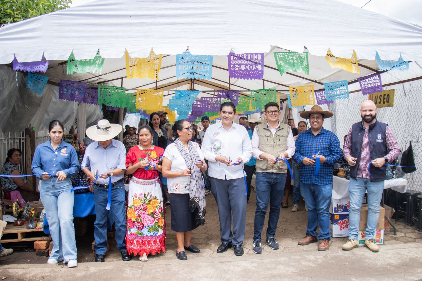 INAUGURA ARTURO HERNÁNDEZ, 4TA. EDICIÓN DE LA FERIA DE LA PIÑA EN SAN JOSÉ DE GRACIA.