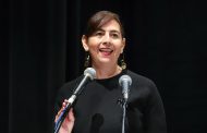 Gracias por el tercer ciclo escolar completo: Gabriela Molina