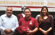 Empleados municipales de jacona reciben uniformes y enseres de trabajo