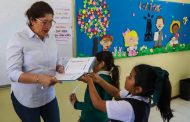 Tercer ciclo escolar completo es gracias al compromiso docente: Gabriela Molina