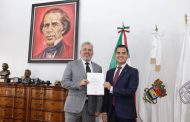 Designa Bedolla a Aldair Medina como secretario particular