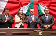 Congreso del Estado condecora a FGE con la presea 