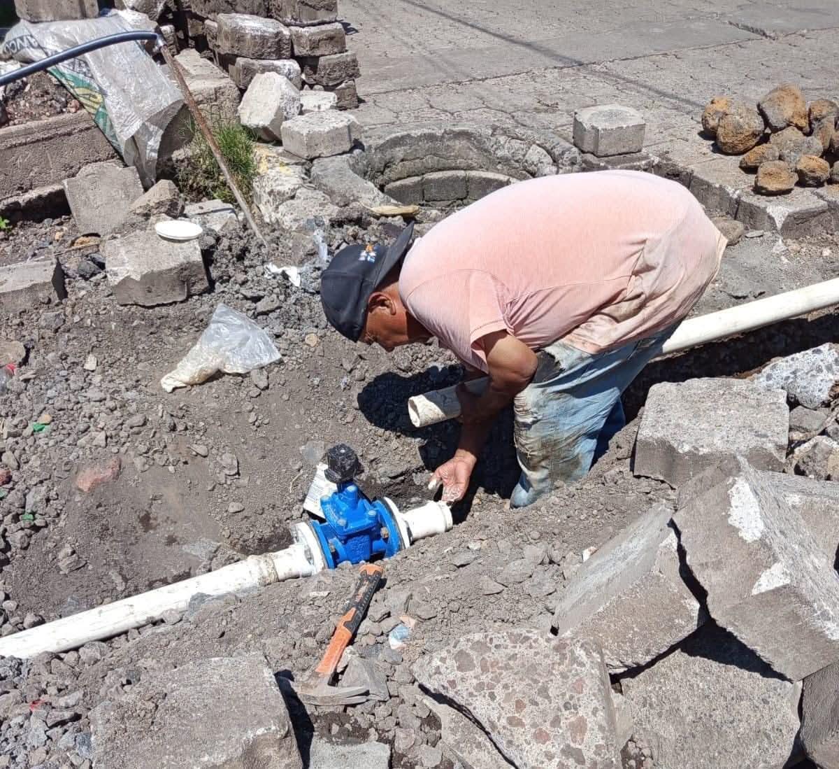 Obra en calle Pino Suárez de La Sauceda alcanza 60 por ciento de avance