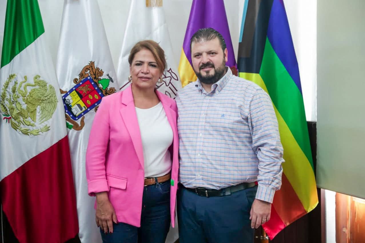 Se reúnen diputada Fabiola Alanís y secretario Raúl Zepeda