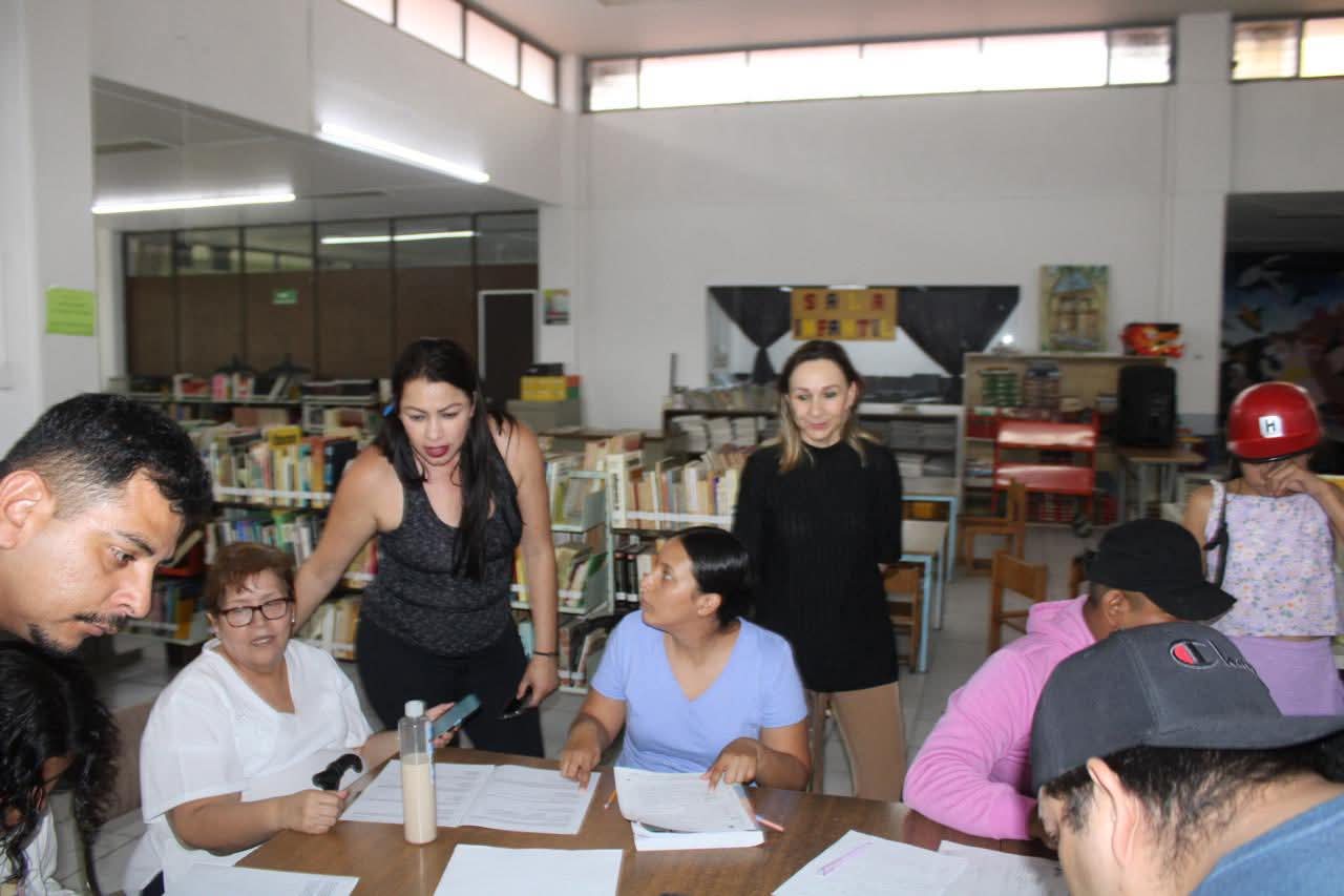 Impulsan educación de adultos con apoyo del INEA en Zamora