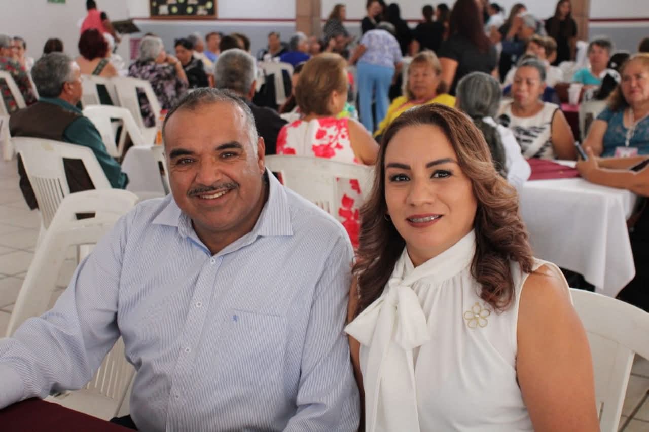 Realizan en Jacona evento para celebrar y reconocer a los adultos mayores