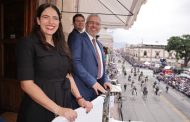 Con desfile presidido por Bedolla, miles de familias celebran el 215 Aniversario de la Independencia