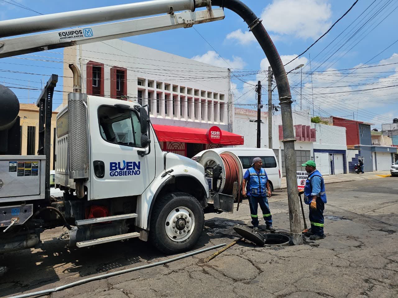 SAPAZ realizó limpieza de redes sanitarias en el mercado Hidalgo
