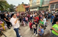 Adriana Campos Huirache continúa apoyando a las familias con el regreso a clases