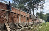 Un 60 por ciento de avance en la construcción de muro perimetral en la primaria “Justo Sierra”
