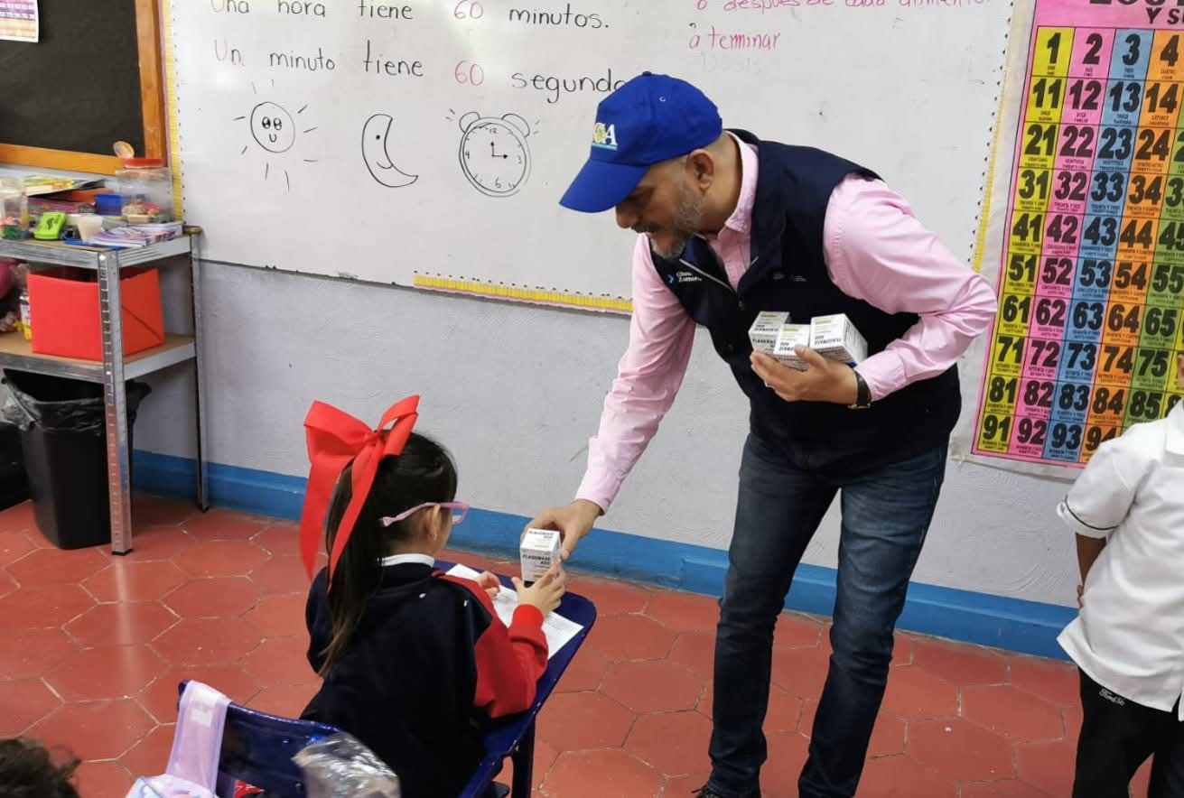 Llevan programa “Chao Bichos” a la primaria Ford 86