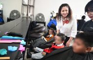 DIF Zamora y CONAFE brindan cortes de cabello gratuitos a niñas y niños