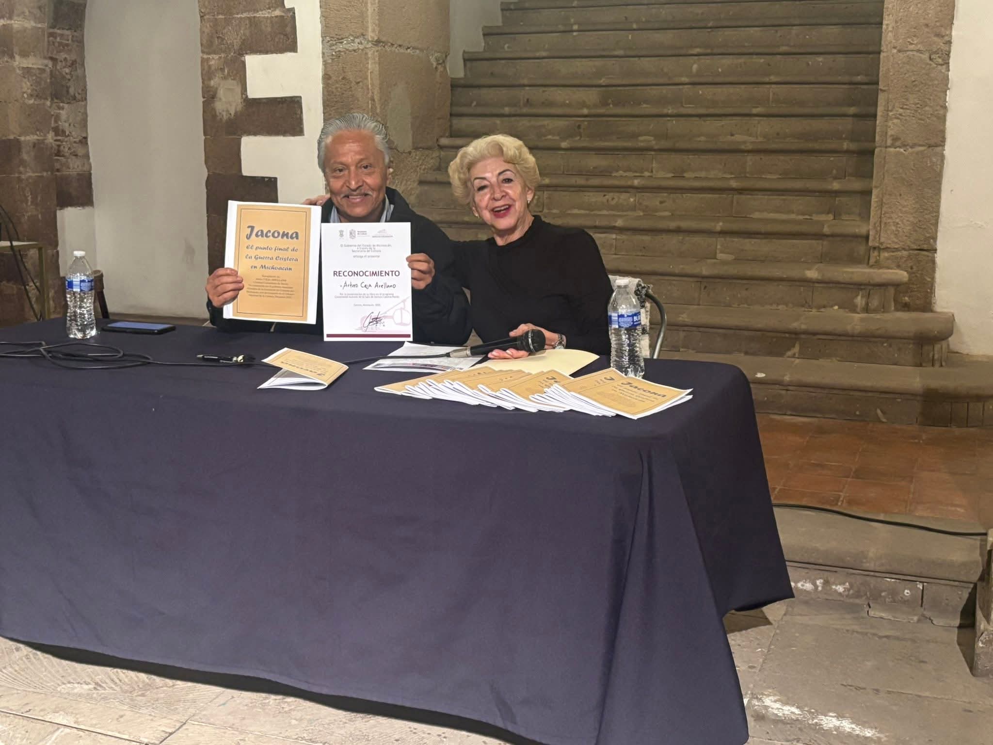 Arturo Ceja presentó su libro “Jacona, el punto final de la Guerra Cristera en Michoacán”