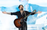 Miles de michoacanos celebran las fiestas patrias con Christian Nodal