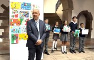 Alumnos de CONAFE exhiben dibujos sobre identidad mexicana y paz