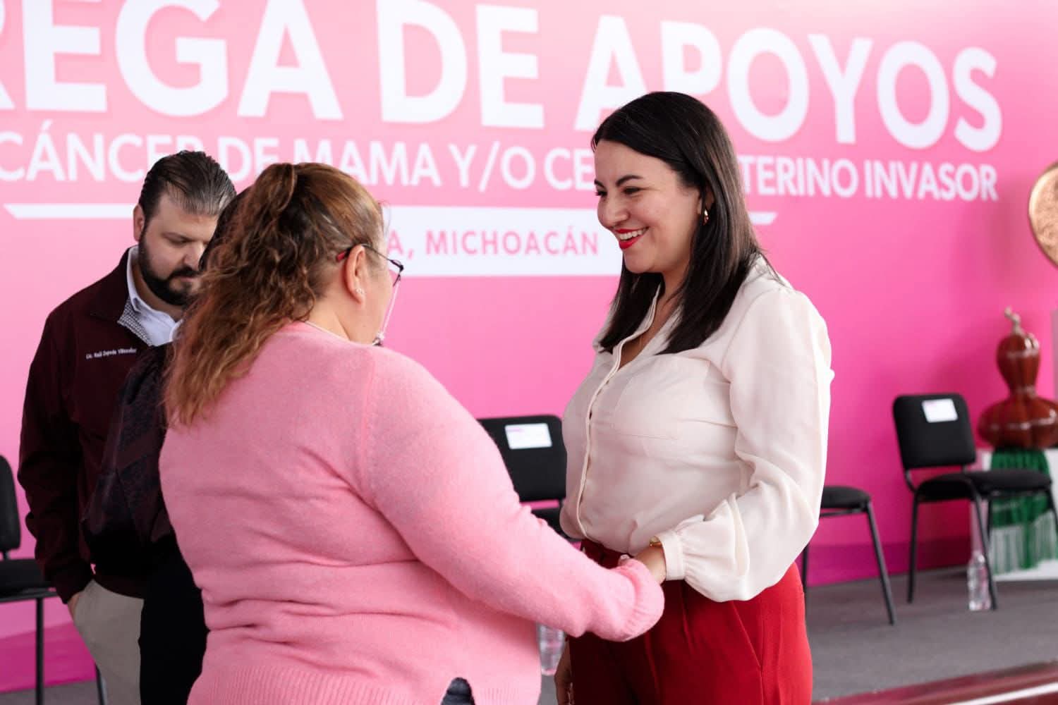 En Michoacán, las mujeres con cáncer no están solas; reciben apoyo económico: Sedebi