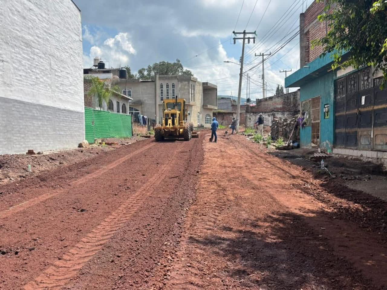 La obra integral en calle Lázaro Cárdenas de Chaparaco registra un avance del 65 por ciento