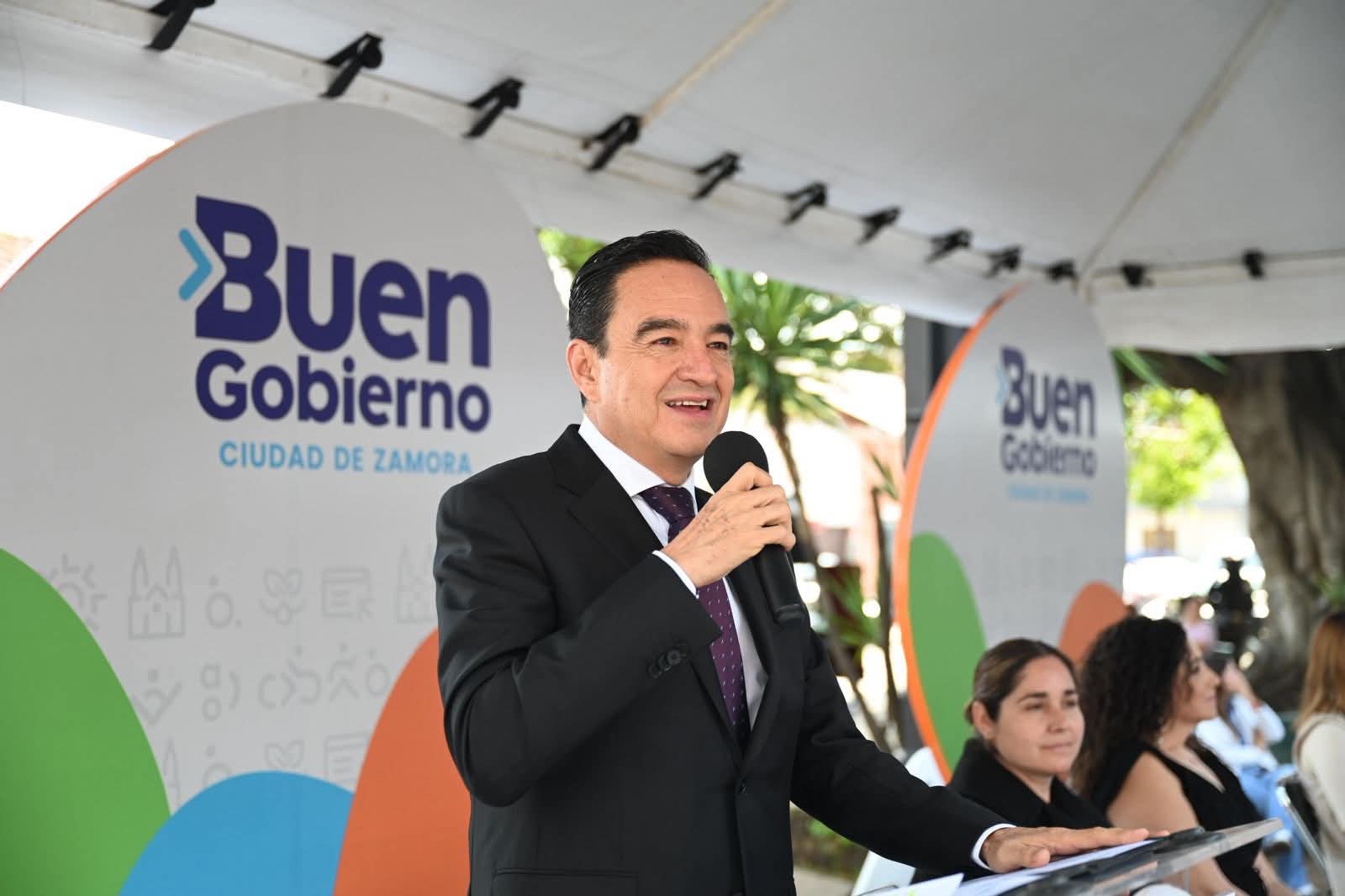 Carlos Soto encabezó la conmemoración del CCLX Aniversario del Natalicio de José María Morelos y Pavón