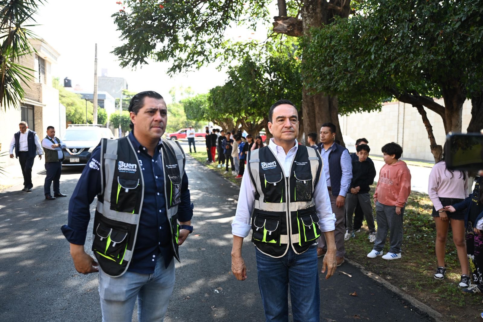 Carlos Soto supervisó rehabilitación del carril norte de la calle Ferrocarril Oriente