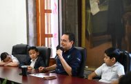 Carlos Soto recibió a escolapios del Colegio Capital